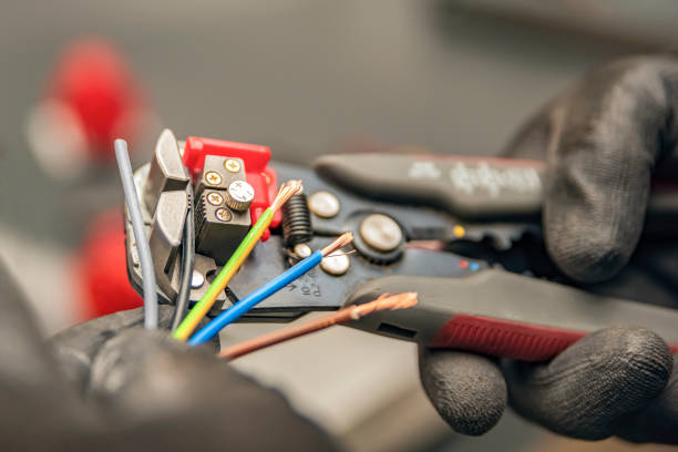 Best Affordable Electrician  in Green Island, NY
